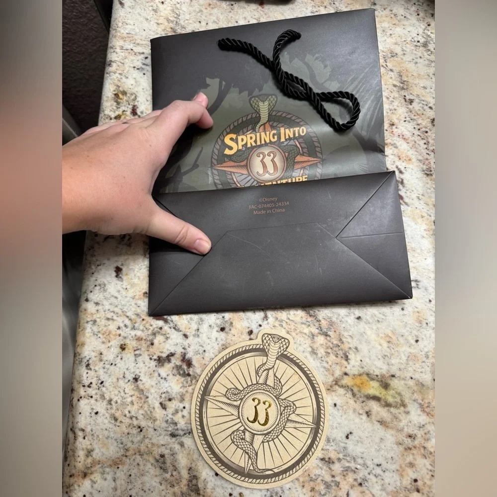 Indiana Jones Club 33 30th Anniversary Gift Bag And Coaster Snakes